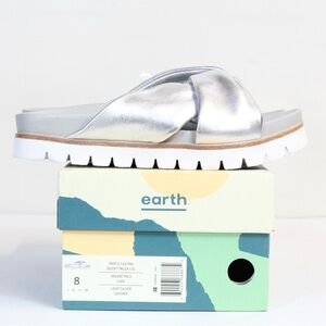 Earth Women's Maple Castine Silver Metallic Leather Twisted Knot Sandal NWT